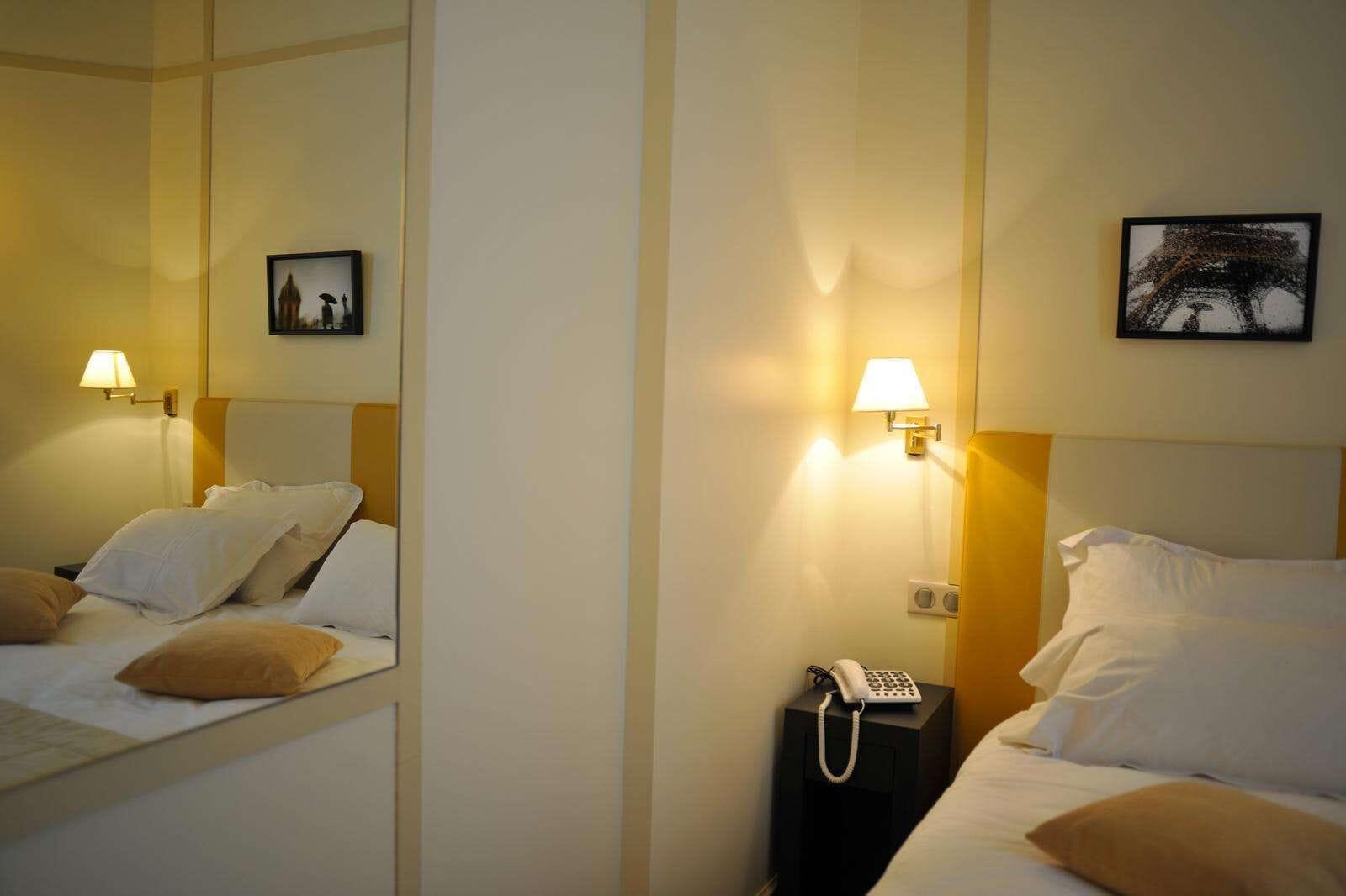 Hotel De L'Universite Париж Екстериор снимка